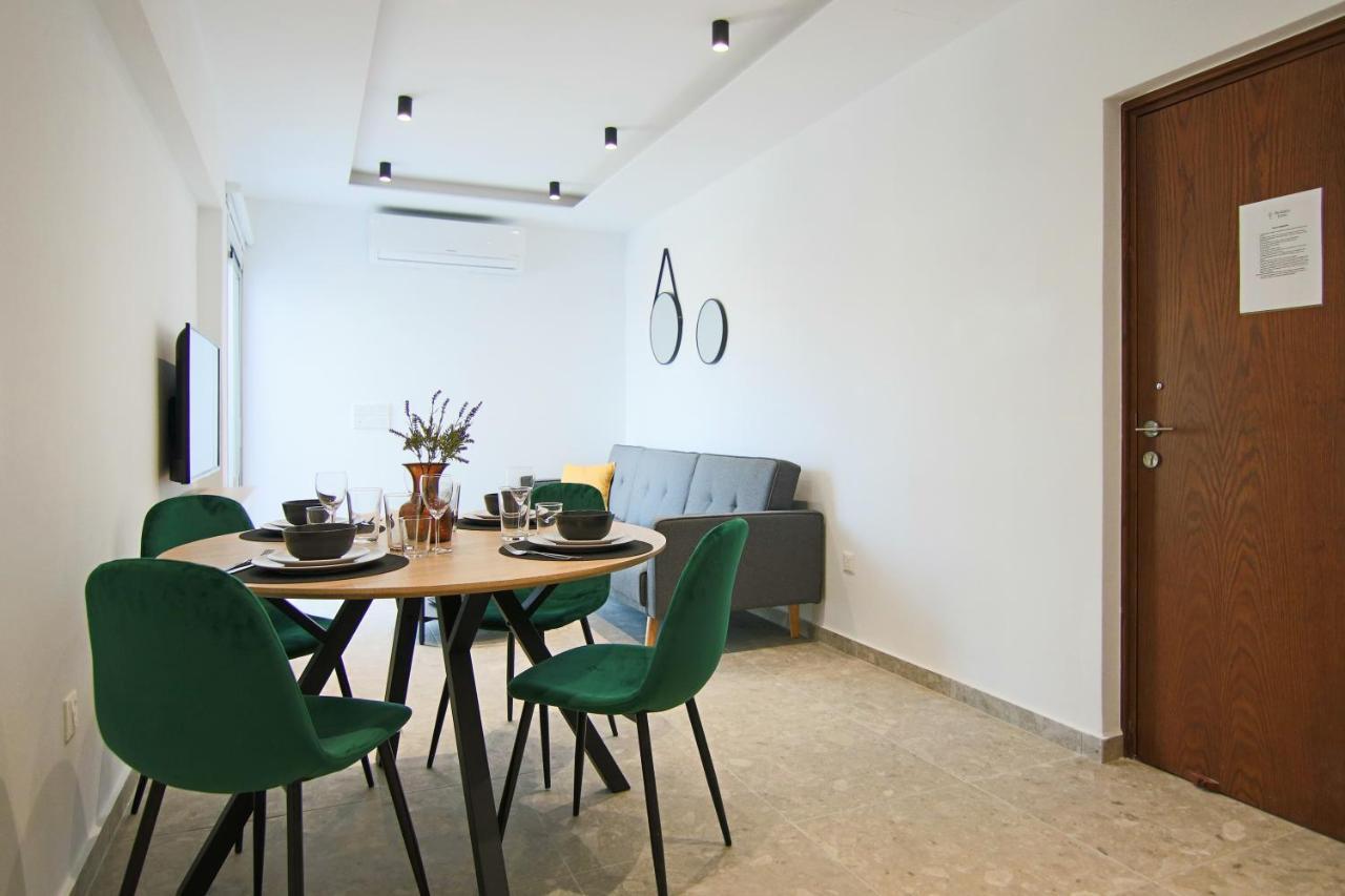 Apartamento Phaedrus Living: Seaside Luxury Flat Lighthouse 69 Paphos Exterior foto